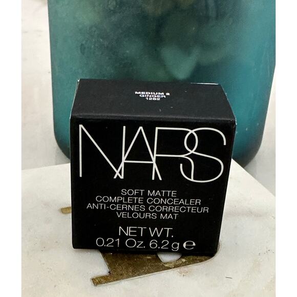 NARS Soft Matte Complete Concealer NIB Full Size 6.2 g/0.21 oz - Light 3 Honey - Picture 2 of 5